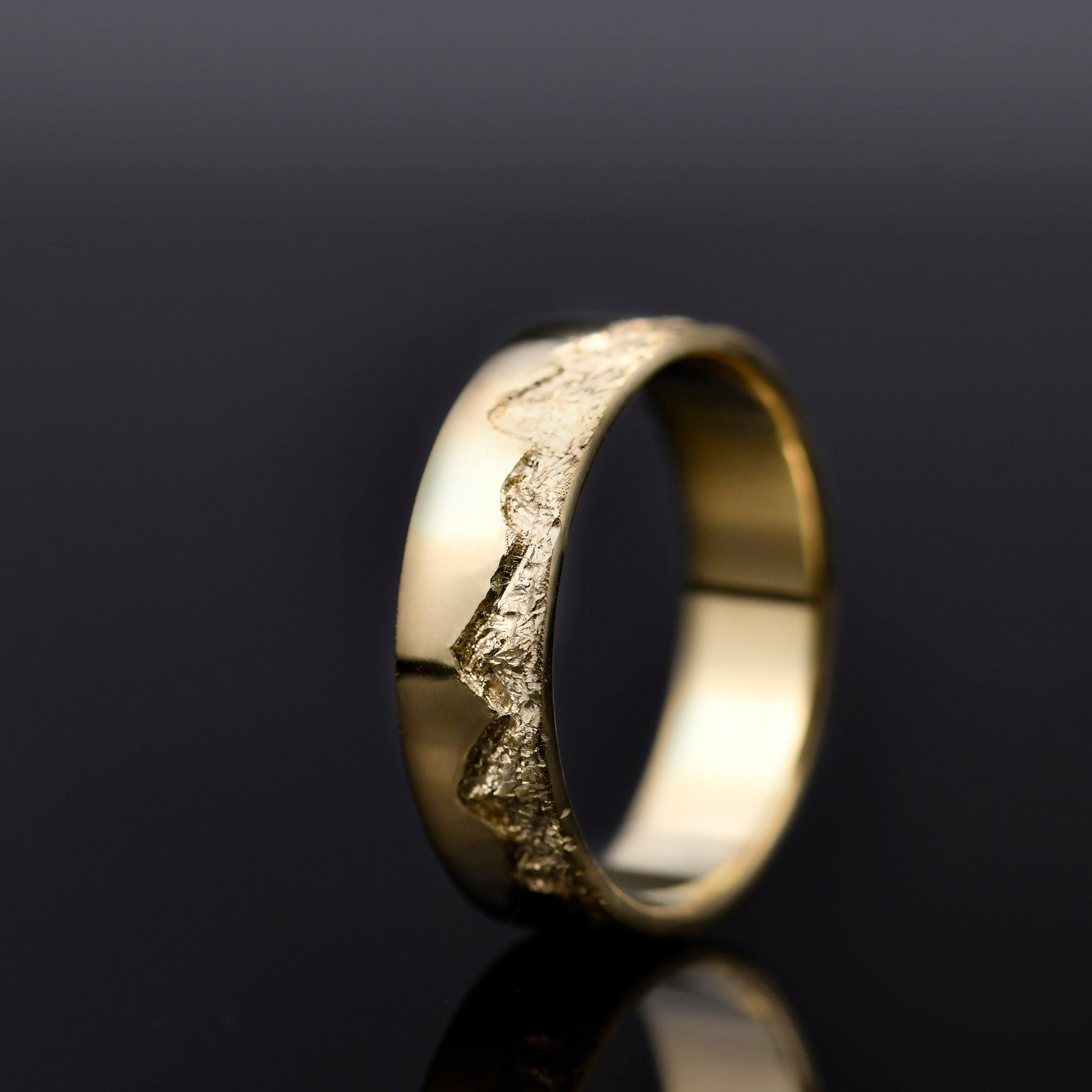 Customizable Hand-Carved 18K Gold Mountain Range Engraved Ring, Father and Nature Lovers Gift