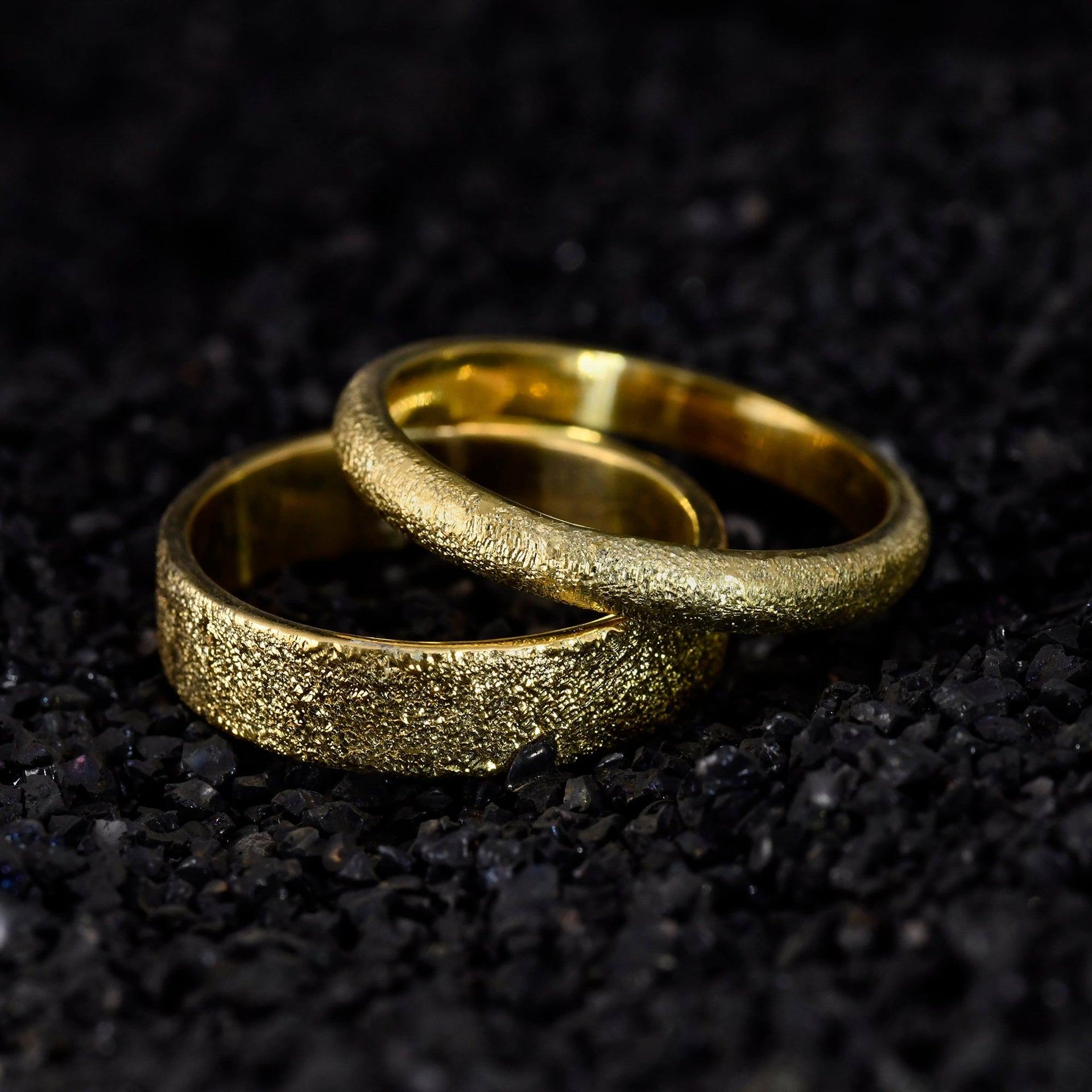 14k Gold Gypsophila Shining Rustic Textured Ring Set