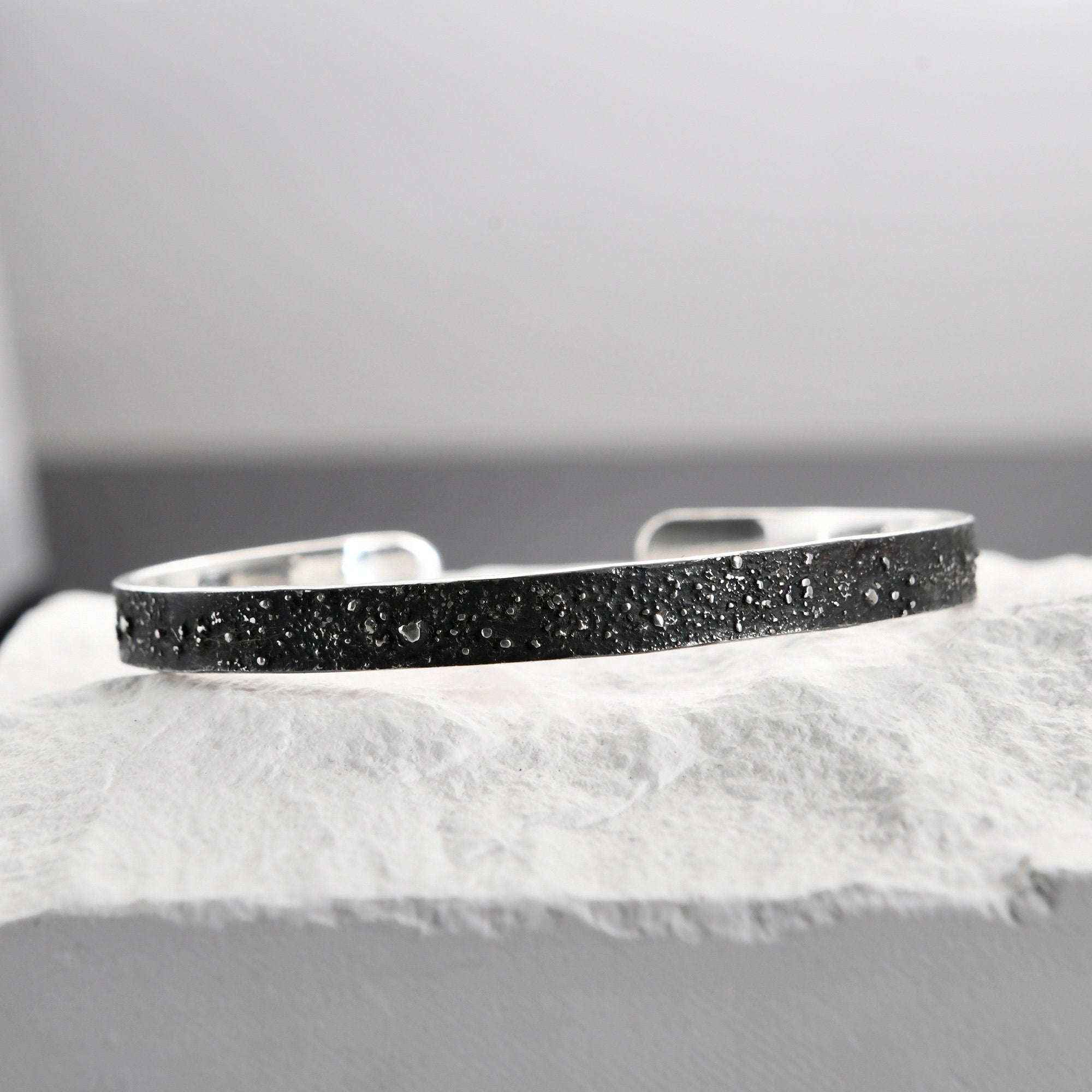 Silver Fusing Lava Galaxy Cuff Bracelet 6MM Adjustable Gunmetal Grey Rustic Fusing Celestial Band Engraved Galaxy and Star Design