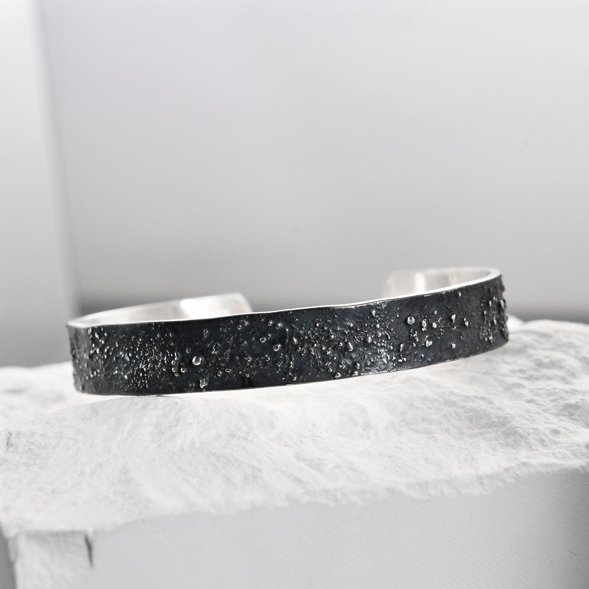 Silver Fusing Lava Galaxy Cuff Bracelet 10MM Adjustable Gunmetal Grey Rustic Fusing Celestial Band Engraved Galaxy and Star Design